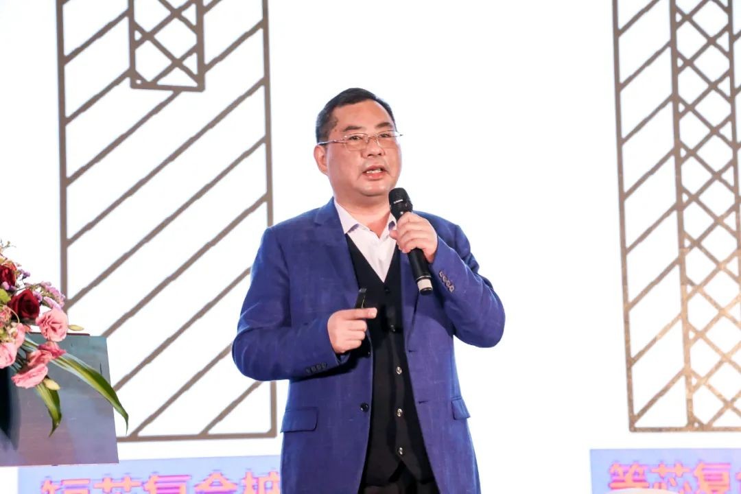 饕餮盛宴！皇家国际智能?建华建材预造桩施工设备与技术互换会隆沉召开