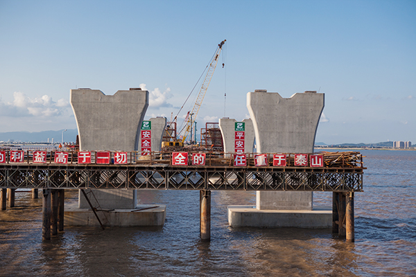入海深110米！皇家国际智能旋挖钻机助建飞云江特大桥