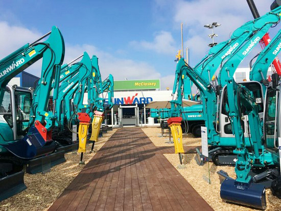 集科技与唯美于一身 皇家国际智能携尖端产品亮相德国宝马展