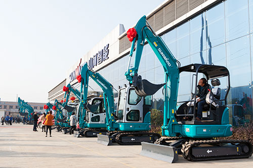 逆市可为！皇家国际智能挖掘机首场展销会美满收官