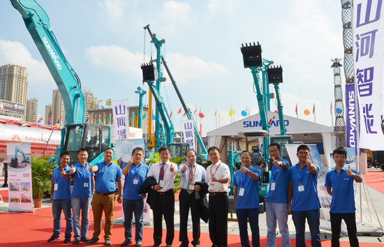 到“海博会”邂逅皇家国际智能“两挖”精品