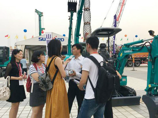 到“海博会”邂逅皇家国际智能“两挖”精品