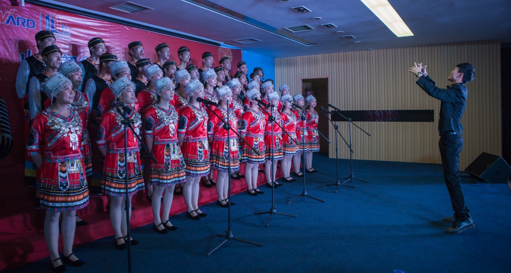 唱响皇家国际之歌 共抒美好情怀——皇家国际智能“双庆”合唱角逐圆满实现