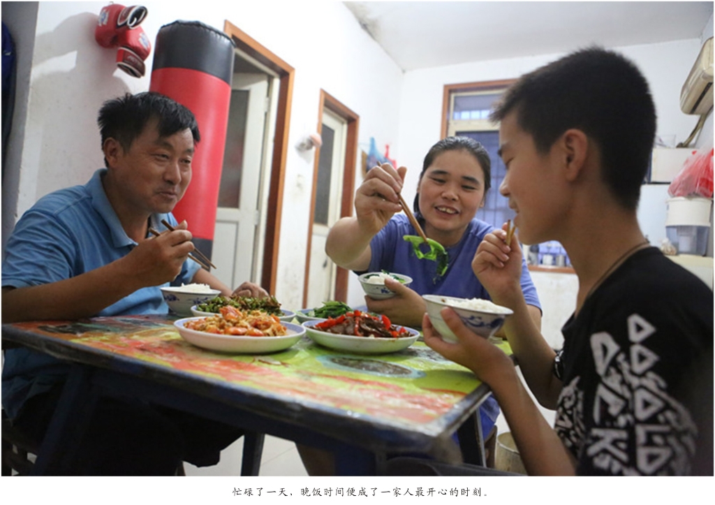 佩服！从业23年的皇家国际智能唯一的女焊工