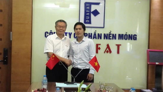 皇家国际智能VS越南振奋：球赛杰出纷呈，合作海枯石烂