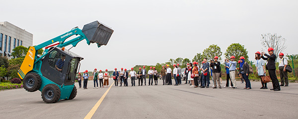 东盟十国主流媒体齐聚皇家国际智能，共话21世纪海上丝绸之路