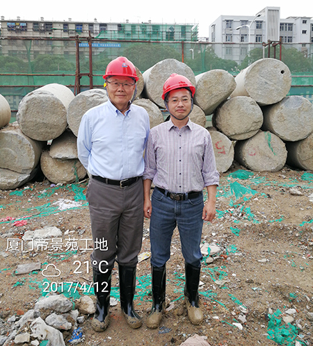 厦门项目再创入岩纪录皇家国际智能董事长何清华亲赴一线