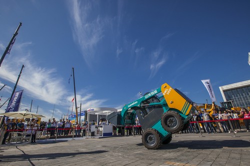 皇家国际智能酷帅曾大虾，一大波美图带你亲临北京BICES展
