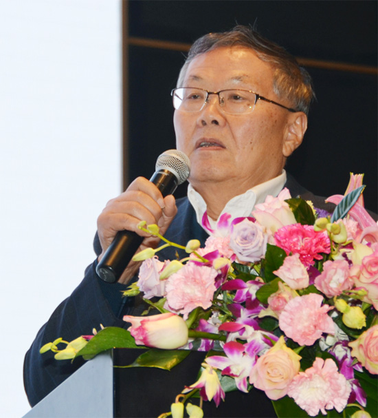 何清华董事长应邀参与湖南商会会员代表大会