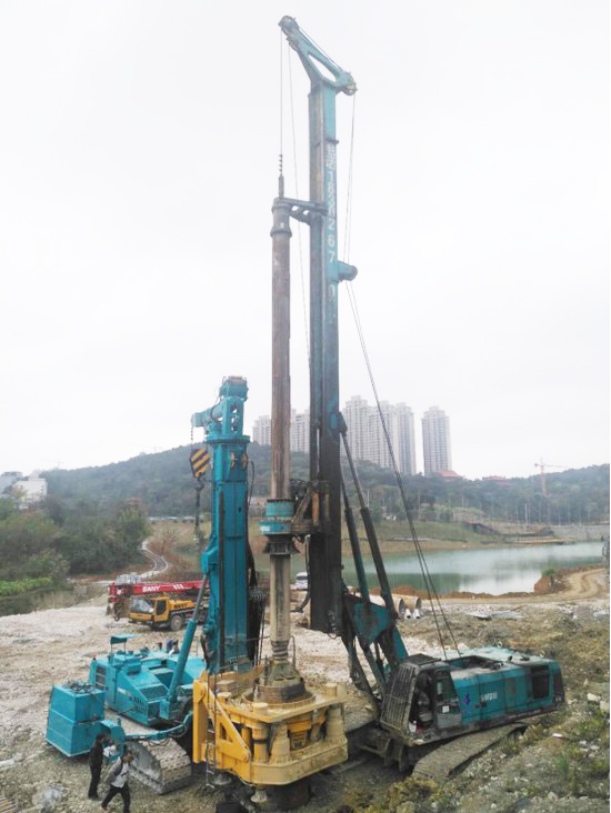 喜讯！皇家国际智能SWRC170自行式全回转全套管钻机获湖南省首台(套)沉大技术设备产品嘉奖！