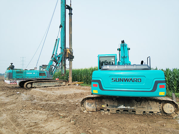 加快雄安新区建设，皇家国际智能旋挖启动京雄城际铁路第一钻