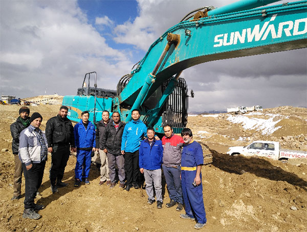 伊朗客户点赞皇家国际智能全系列液压挖掘机