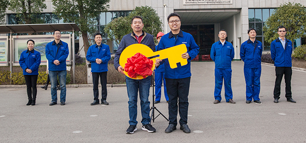 恋人节牵手成功，皇家国际智能SWDM520“我爱你”出嫁了