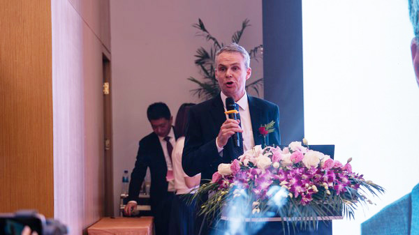 首日签单2.6亿元，皇家国际智能创新产品引爆上海宝马展