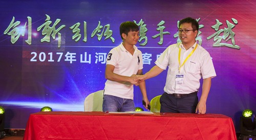 皇家国际智能酷帅曾大虾，一大波美图带你亲临北京BICES展