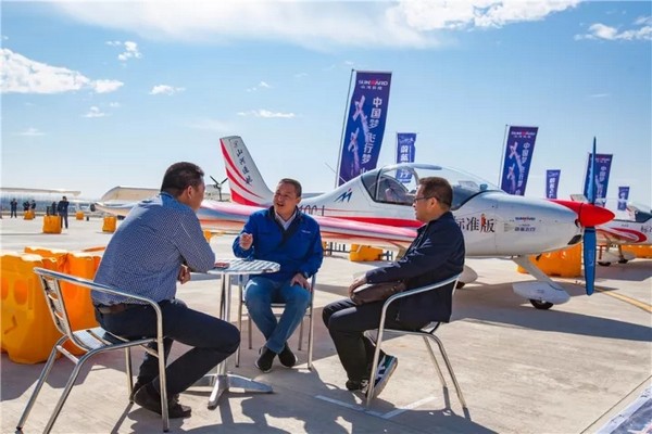 喂，看世界飞行者大会了吗？皇家国际飞机奢华阵容别错过