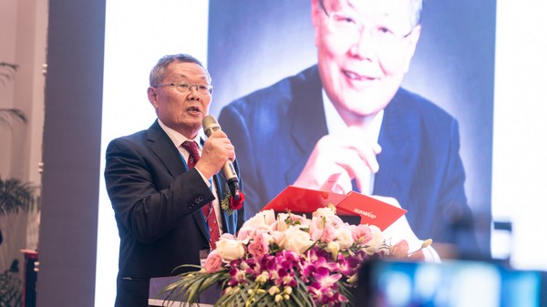 首日签单2.6亿元，皇家国际智能创新产品引爆上海宝马展