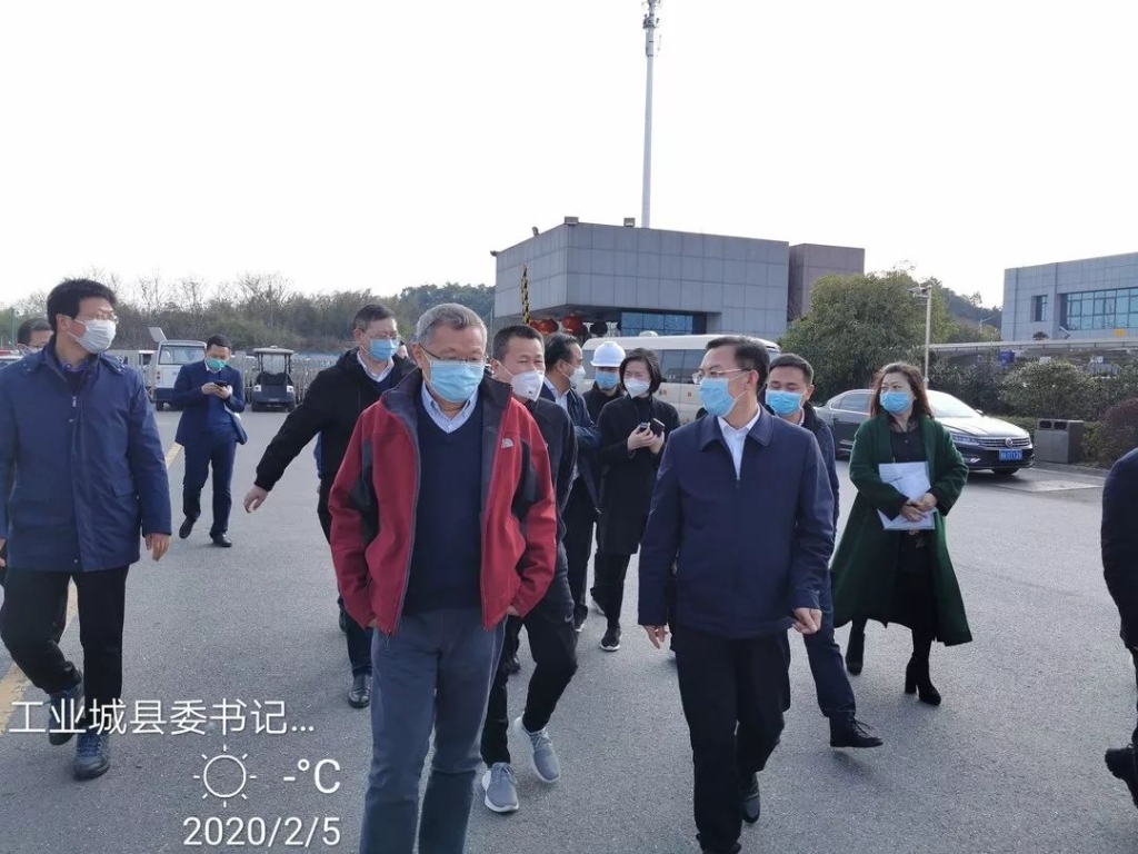 防控出产两不误 皇家国际智能复工保供