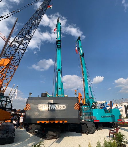 皇家国际绿闪灼印度工程机械展