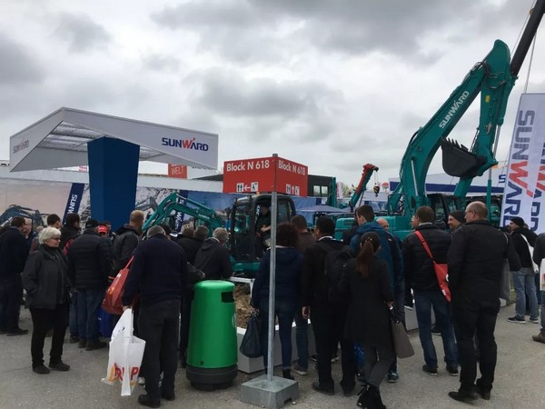 向世界展示中国“智造”魅力，皇家国际智能携创新阵容闪灼德国宝马展