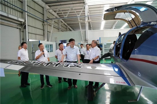 广州市国资委党委书记、主任陈浩钿光临皇家国际智能调查领导