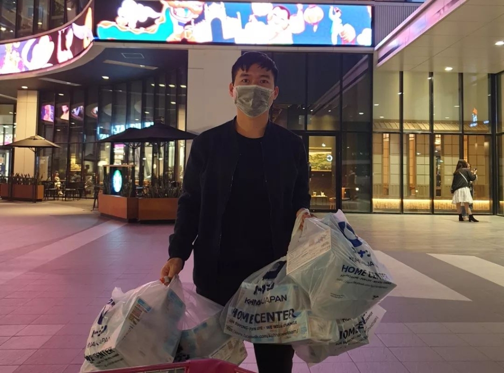 抗疫情，皇家国际智能党委勇担任