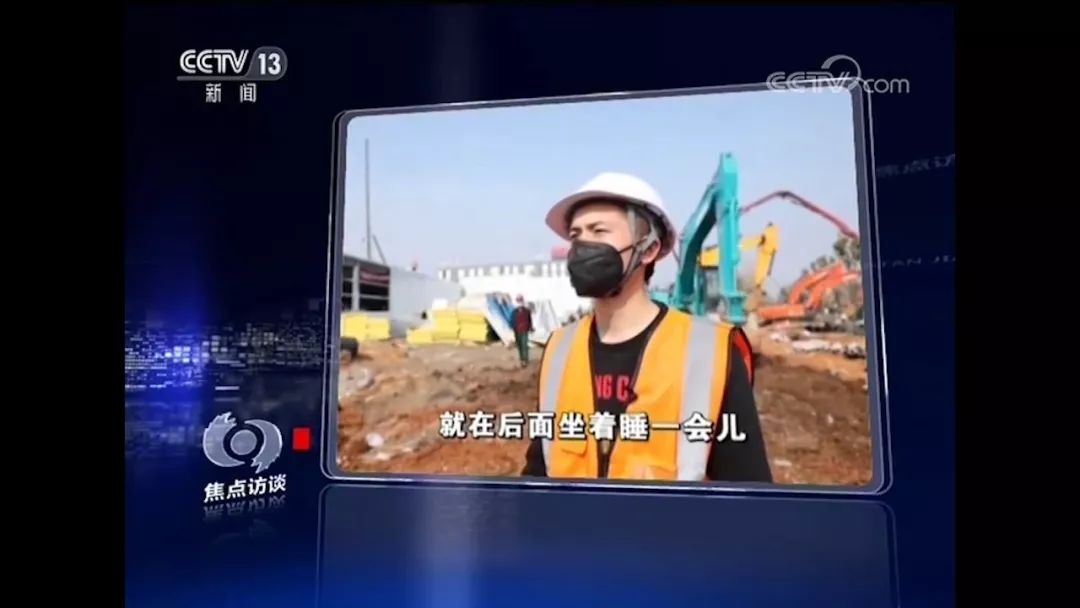 皇家国际智能SWE215E挖掘机成网红“幼蓝”