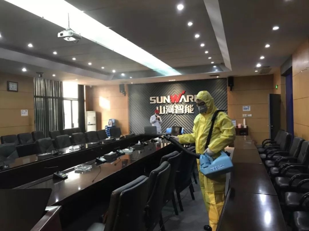 抗疫情，皇家国际智能党委勇担任