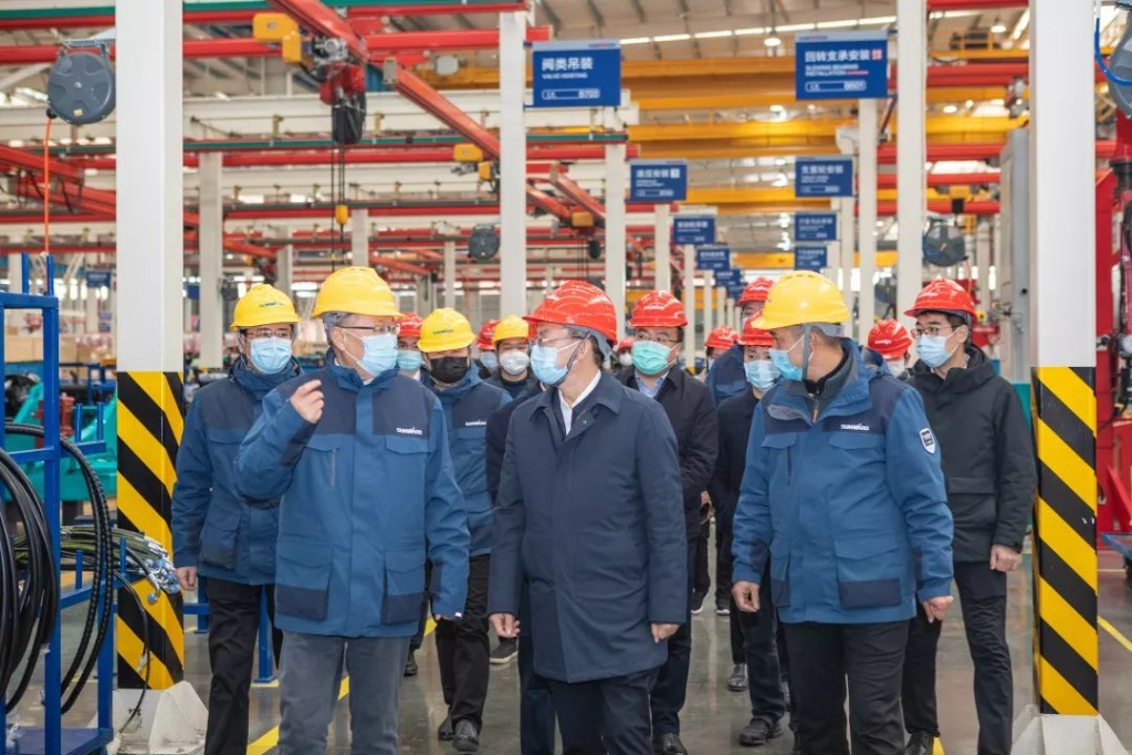 沈裕谋元宵节慰问皇家国际智能一线员工