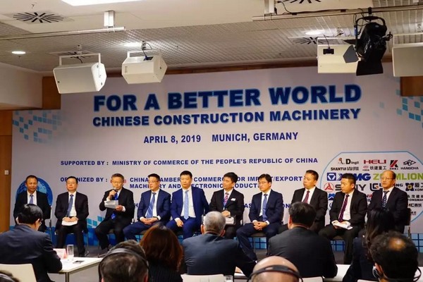 “三个率先」毓示皇家国际挖掘机欧洲发展过程