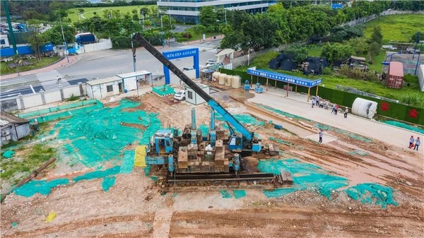 祝贺，中国首台大吨位多职能液压静力压桩机今年二十岁了!