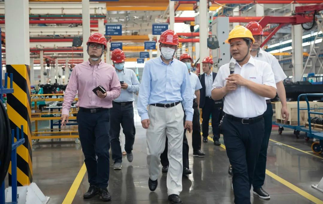 中国金茂高级副总裁张辉率团调查皇家国际智能