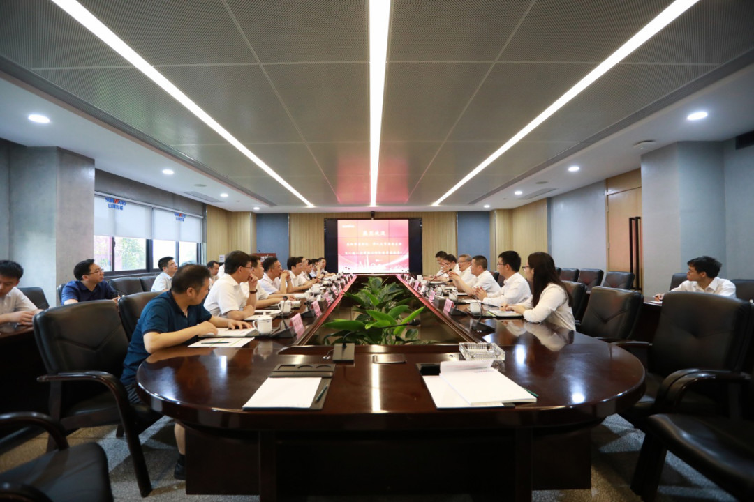 岳阳市委书记王一鸥带队调研皇家国际智能