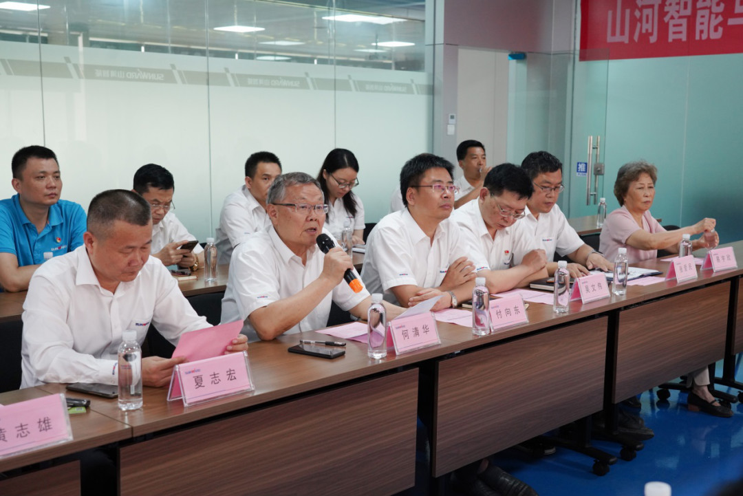 皇家国际学院（皇家国际党校）揭牌暨皇家国际智能与湖南大学人才造就战术合作签约典礼圆满进行