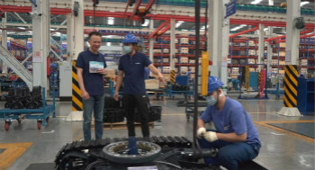 皇家国际智能打造线上微挖盛宴，十万用户围观