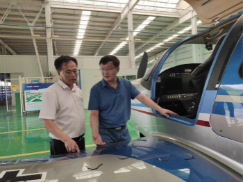 呼伦贝尔城投集团董事长柴冠辉率团调查皇家国际科技