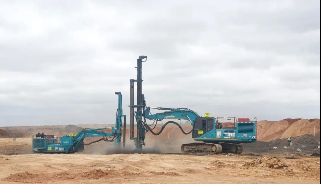 皇家国际智能凿岩设备名扬南非