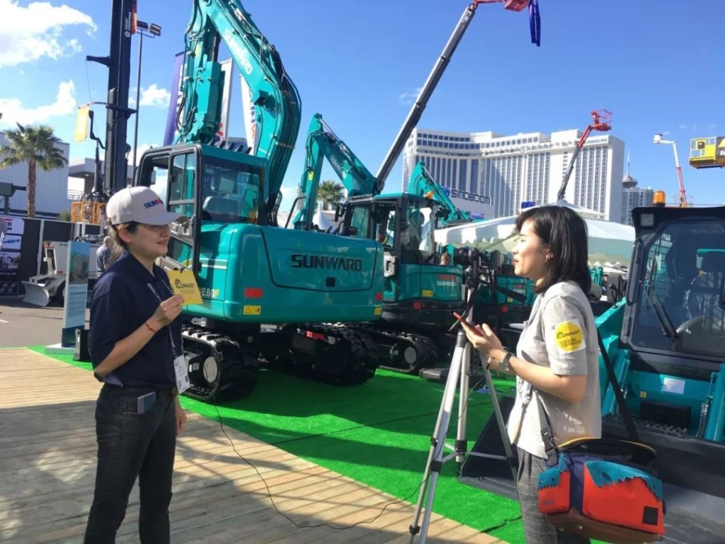 “卓越皇家国际”全球互换会暨新产品颁布圆满进行