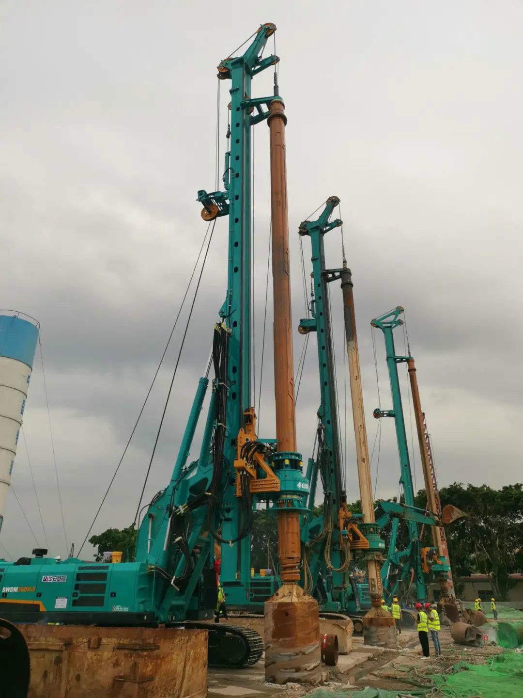 强强结合， 皇家国际智能“一体两翼」亟略获得沉大突破