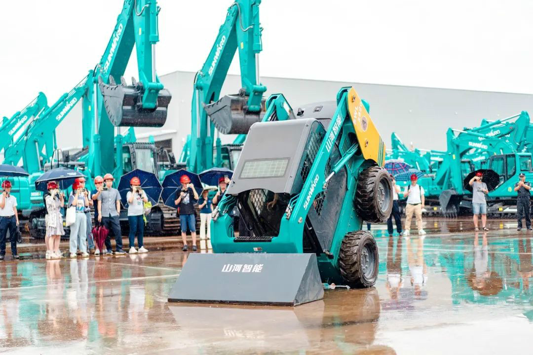 皇家国际智能数字化出海升级暨结合阿里巴巴国际站线上直播活动圆满进行