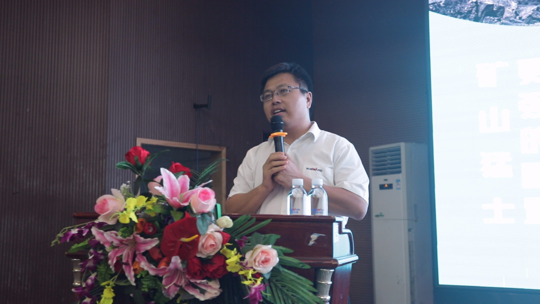 向挖掘机万台俱乐部迈进——皇家国际智能2020年度挖掘机营销训练营开营