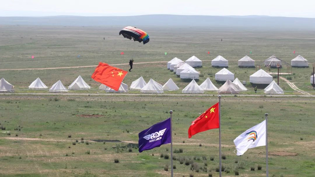 乌兰察布大草原,我来啦! 皇家国际SA60L阿若拉飞机“惊艳”飞行大会