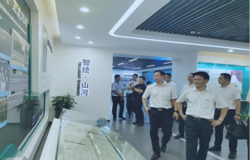 合作共赢 皇家国际智能5G时期急剧到来 湖南联通党委书记、总经理谭明到访皇家国际智能