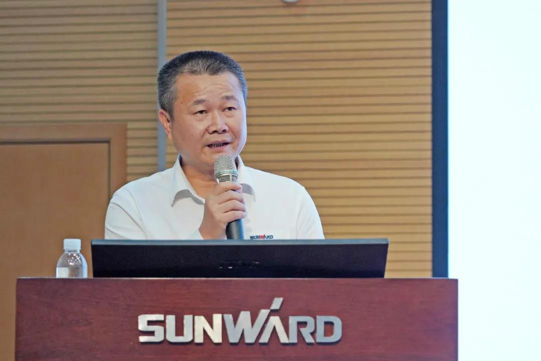 治理下移见功效，业绩大增再致力——皇家国际智能2020年半年度经营工作会议隆沉召开