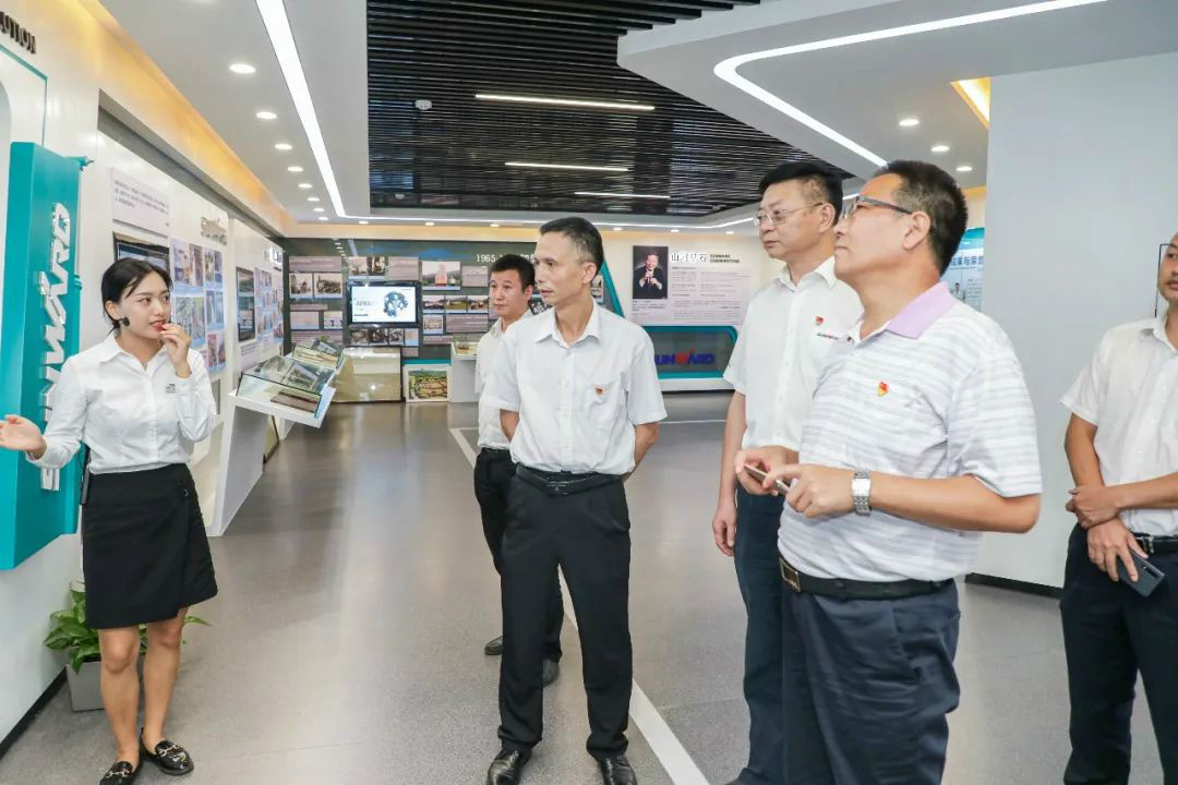 广州工控党建同盟联系员一行到皇家国际智能发展工作对接