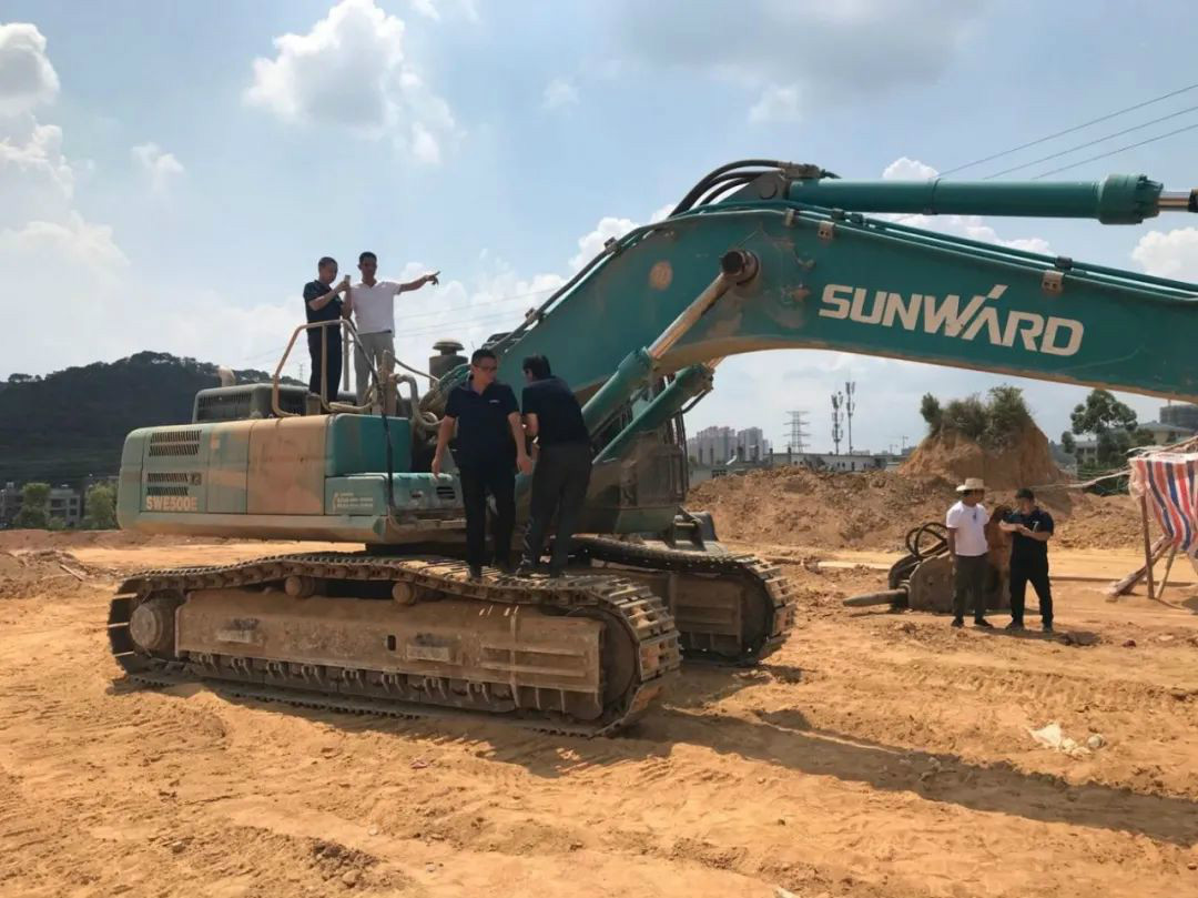 感恩相伴，关爱相随——皇家国际智能服务万里行深刻广洋装务客户