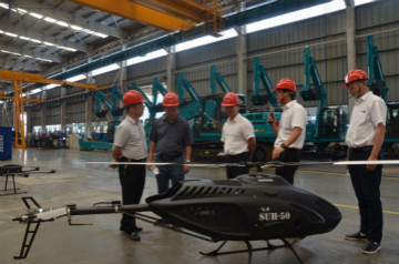 深入校企合作 湖南农大党委书记陈弘一行到访皇家国际智能