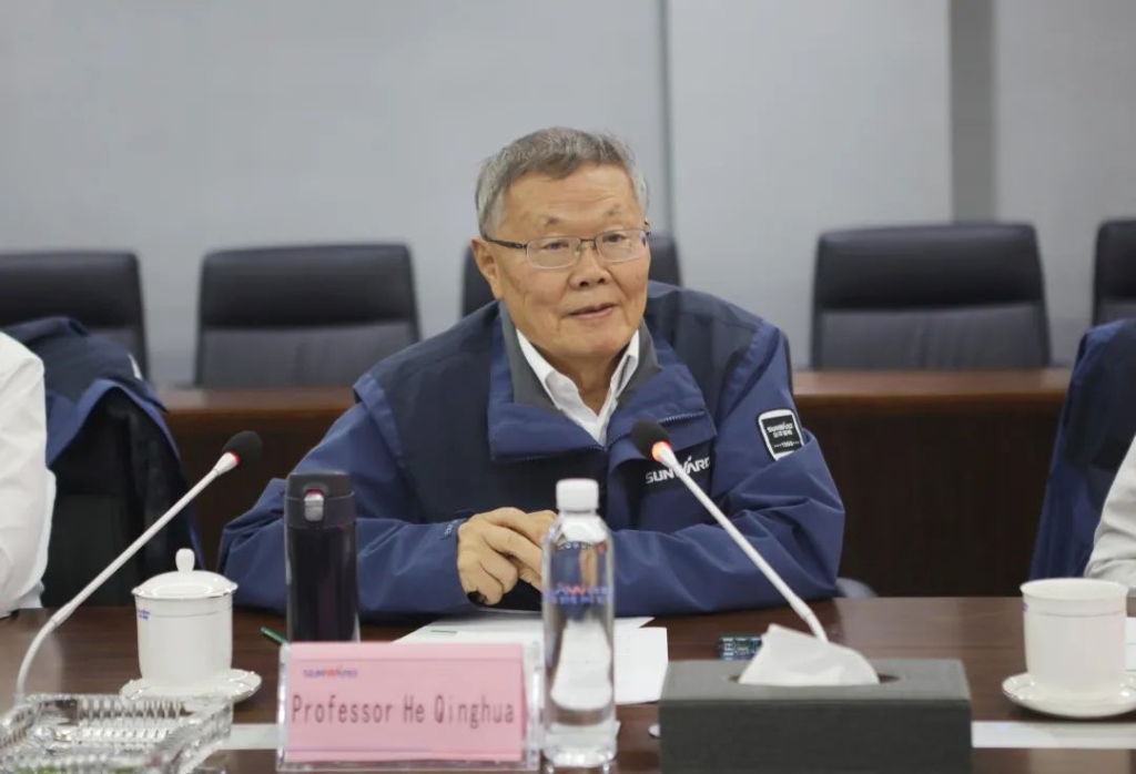 英国驻广州总领事贺颂雅调查皇家国际智能