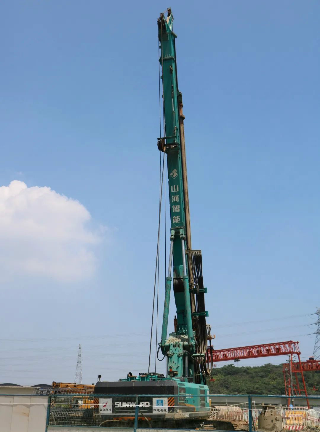 强悍阐发赢青睐！皇家国际智能360H旋挖钻助力南京312国路改扩建