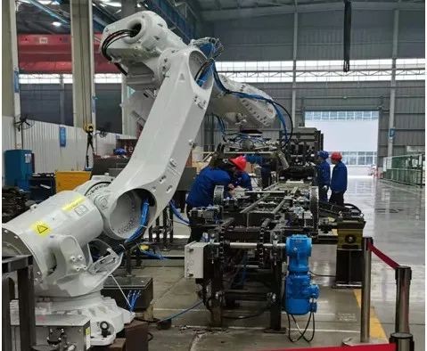 中际皇家国际熔锌铸锭码垛自动线成套设备顺利发货